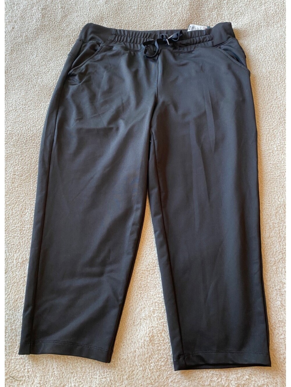 NWT Tek Gear Black Activewear Mid Rise Capri Pants Women's M Pockets $45 NEW